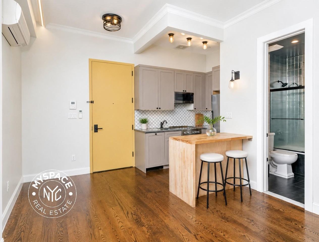 6080 Myrtle Ave #3c - Photo 3 of 8