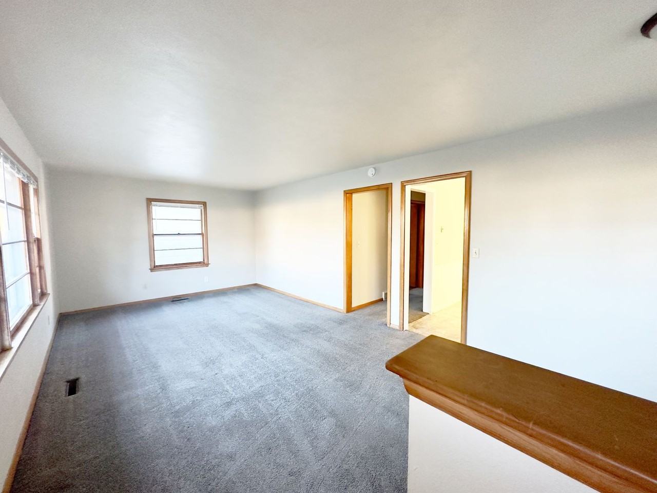 1718 S 7th Ave - Photo 2 of 9
