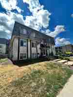 featured image of 2801 Girard Ave S