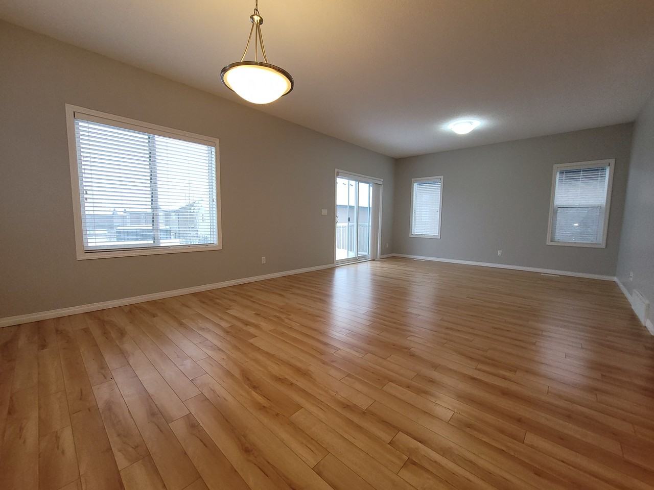 16129 141 St Nw - Photo 6 of 18