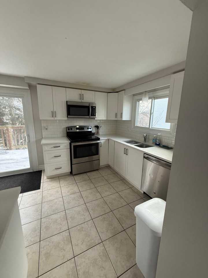 39 Briarlea Rd - Photo 6 of 11