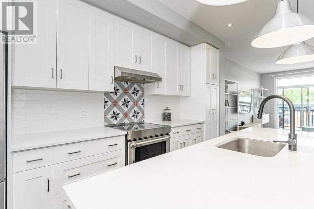 60 Arkell Rd - Photo 3 of 20