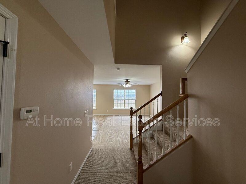 2302 W Jonquil Ln - Photo 2 of 17