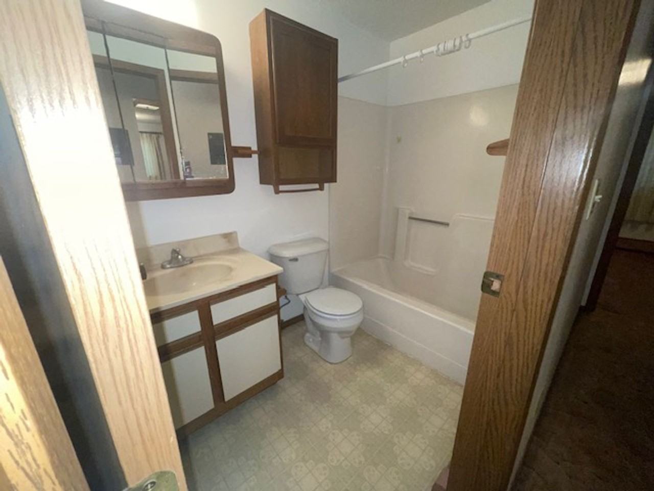 718 W 12th St - Photo 5 of 6