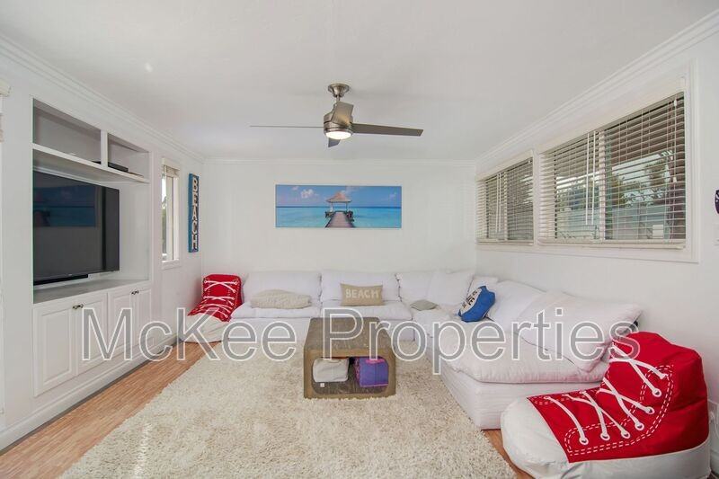 269 Palm Ave - Photo 4 of 32