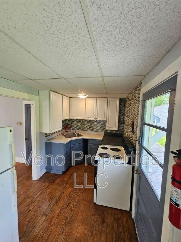 21 Washington St #25 - Photo 2 of 10