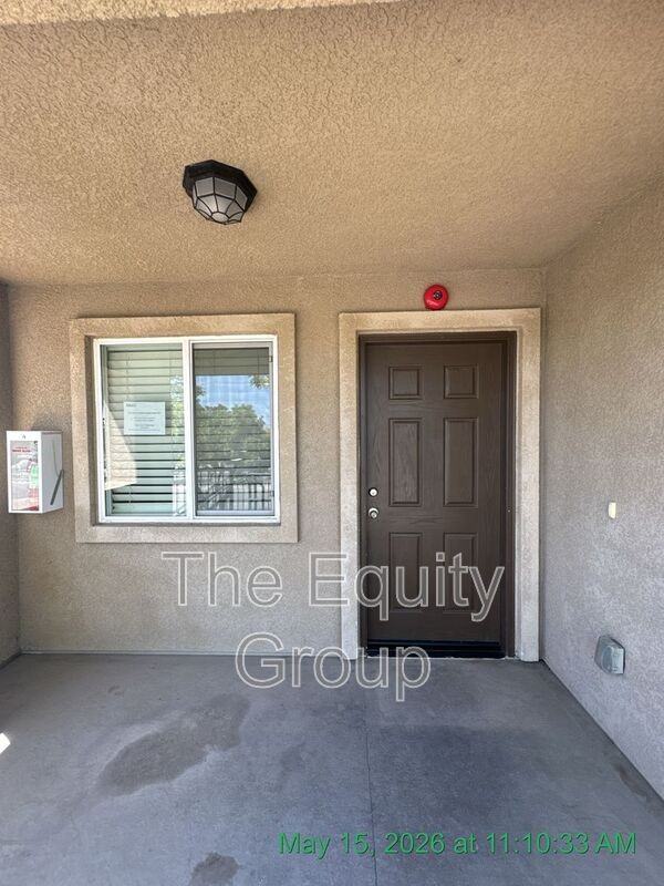 2226 W Lark Ave - Photo 3 of 26