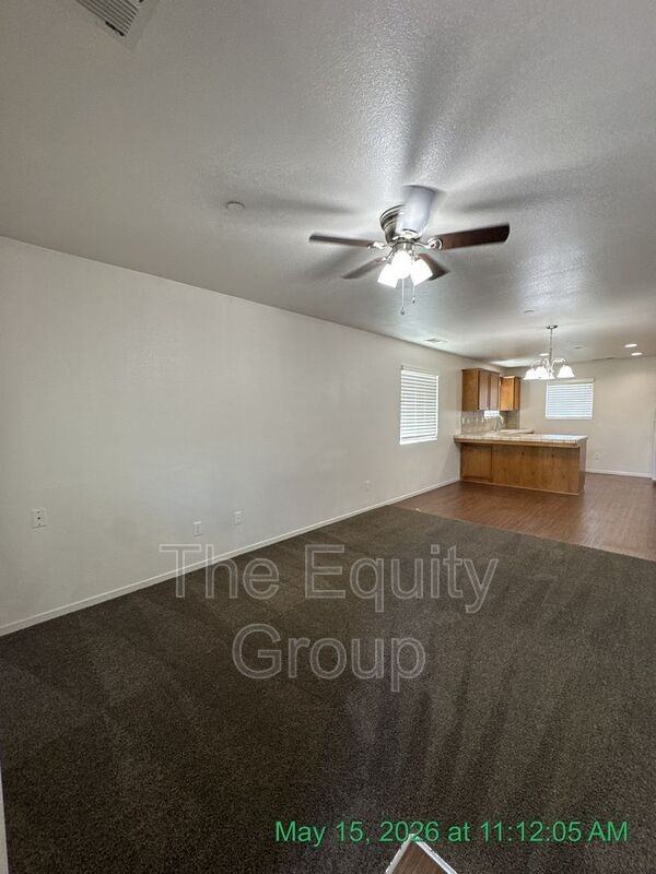 2226 W Lark Ave - Photo 4 of 26