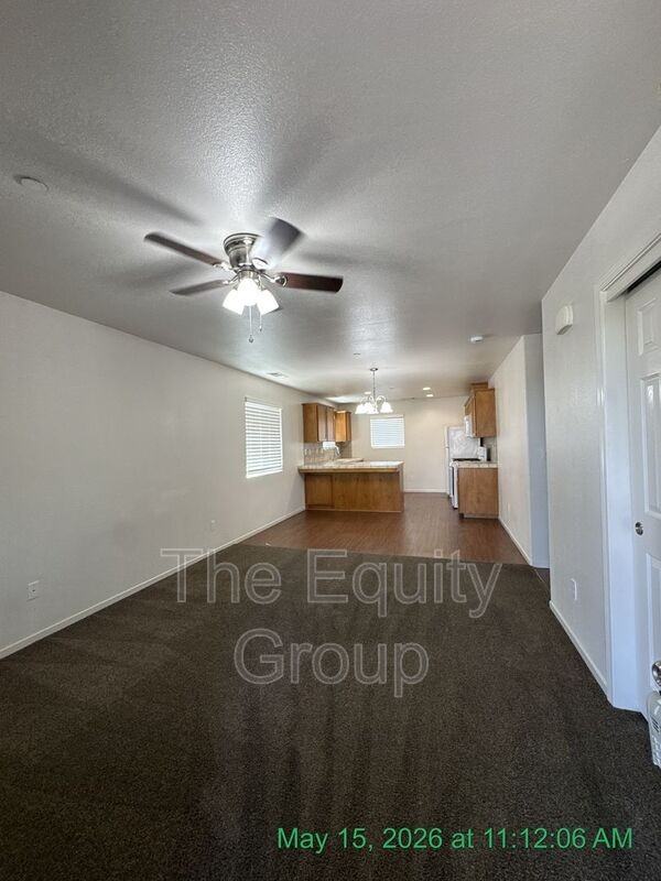 2226 W Lark Ave - Photo 5 of 26