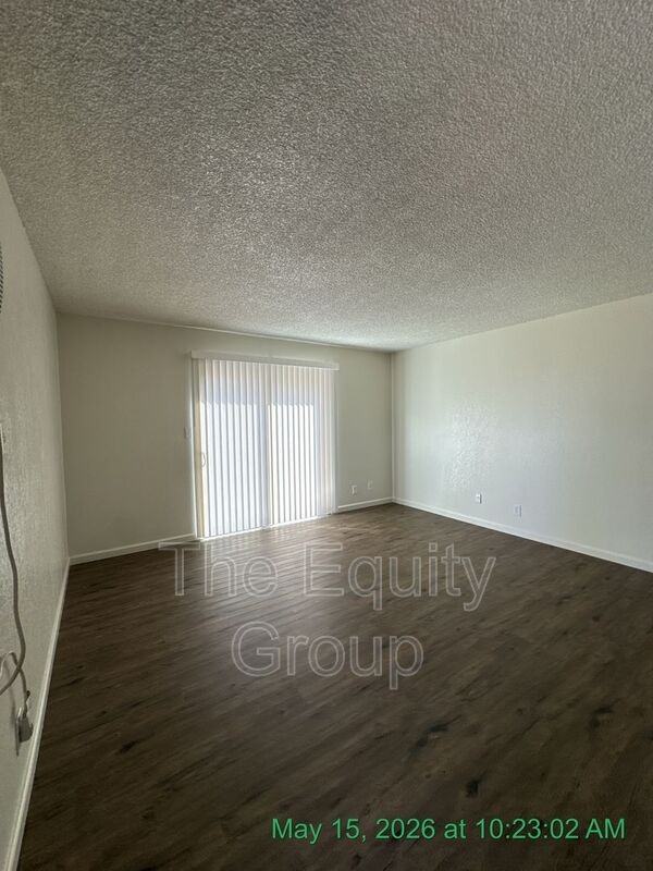 1426 W Elowin Ave - Photo 3 of 24
