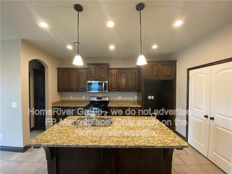 9409 Nw 89th St - Photo 4 of 19