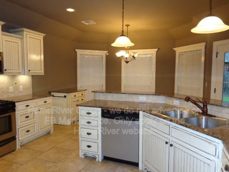 8705 N 143rd East Ave - Photo 5 of 20