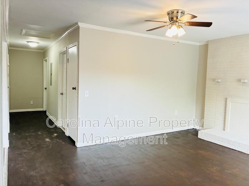 1320 Kenly St - Photo 6 of 20