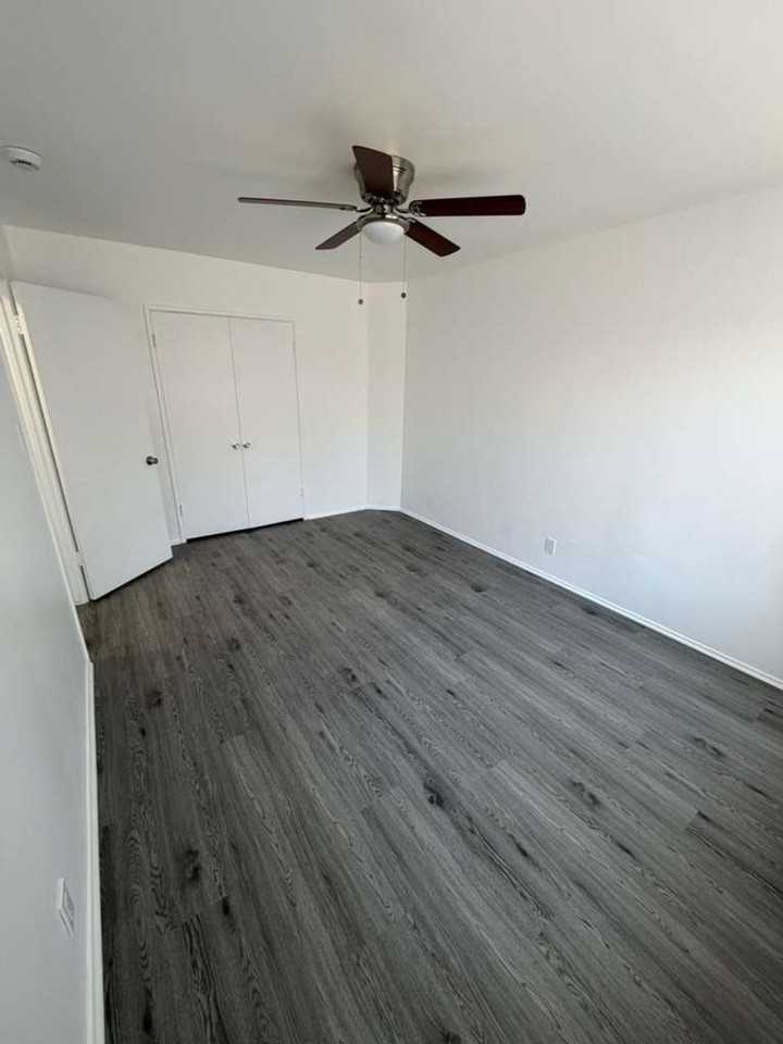 5309-5315 Whitsett Avenue - Photo 6 of 38