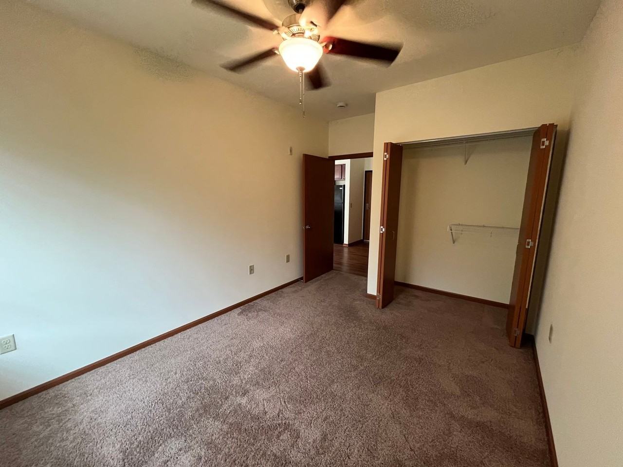 Granite Ridge Apartments LLC - Photo 5 of 7