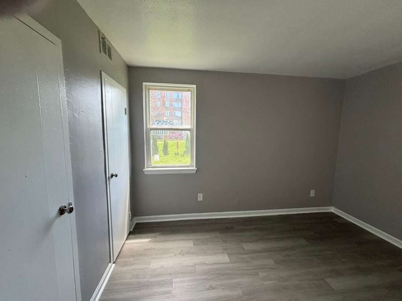 65 Superior - Photo 5 of 19