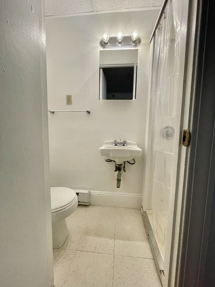 405 Beacon Street #A - Photo 4 of 4