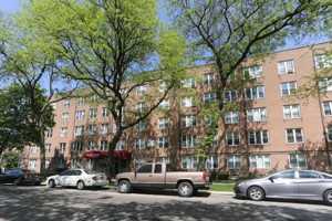 featured image of 7333 N Ridge Blvd #112