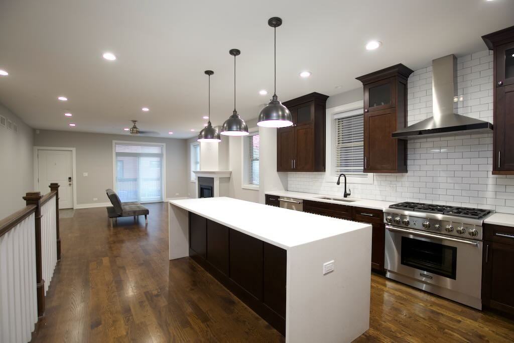 1428 N Paulina St #1 - Photo 4 of 21