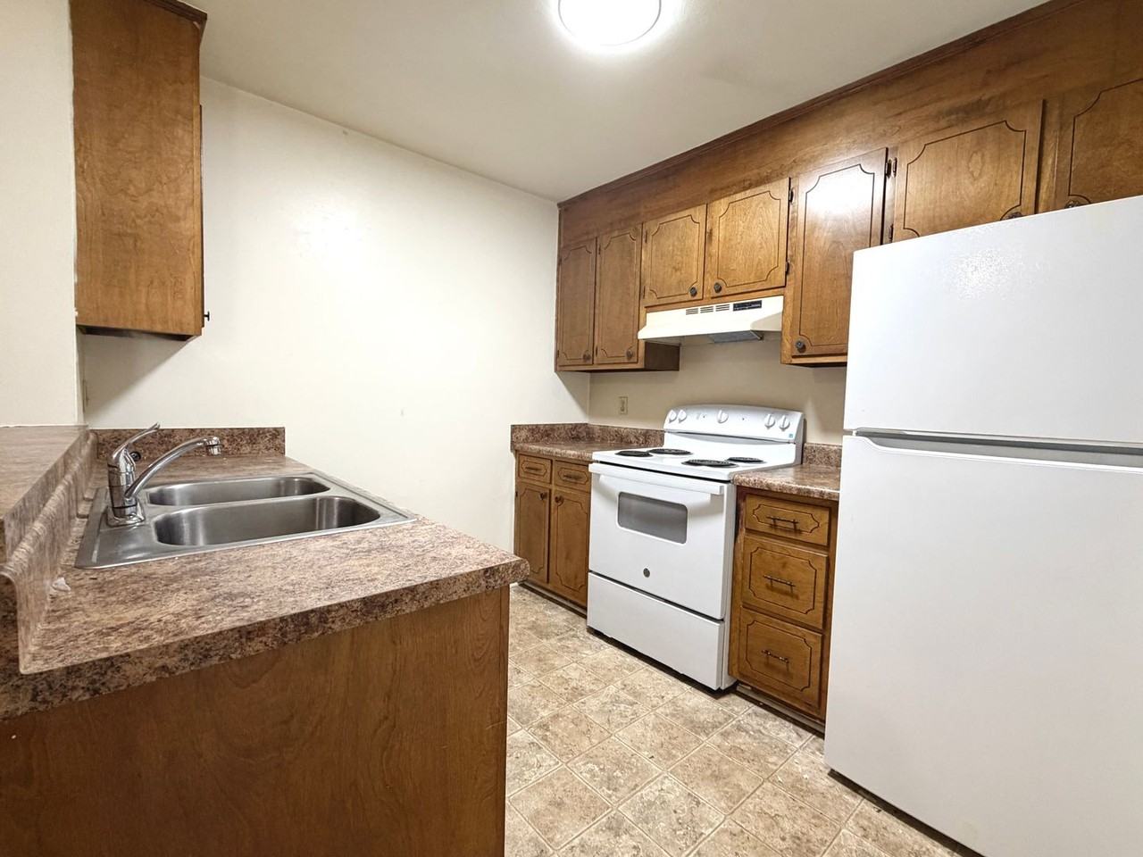 Clement West - Photo 5 of 32