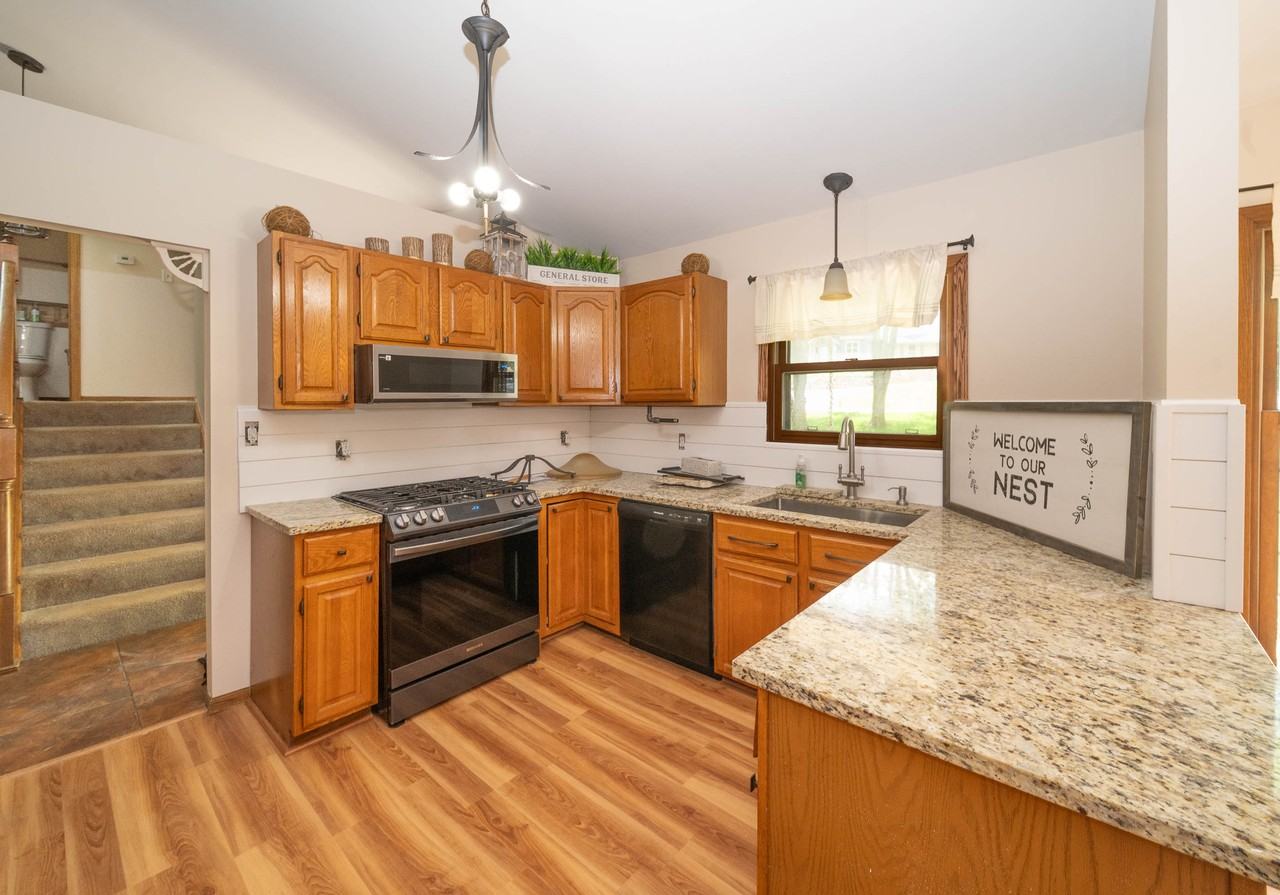 3516 Kings Lair Drive - Photo 6 of 19