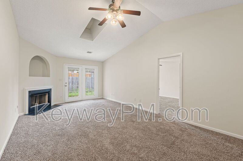 3060 Abba Dr - Photo 6 of 13