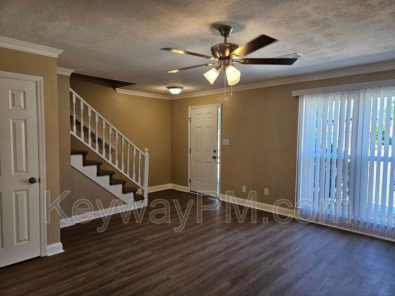 2326 Greengate Dr - Photo 6 of 24
