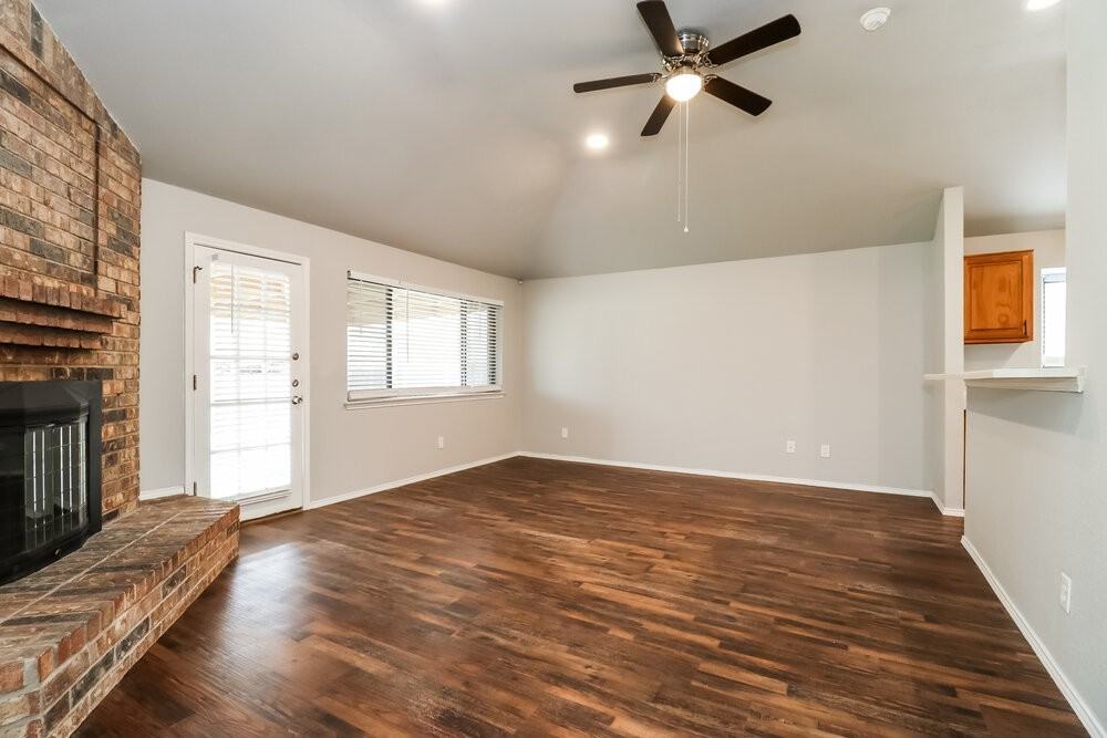 10229 Stoney Bridge Rd - Photo 4 of 16