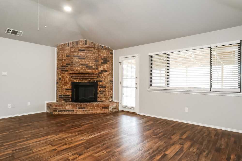 10229 Stoney Bridge Rd - Photo 5 of 16