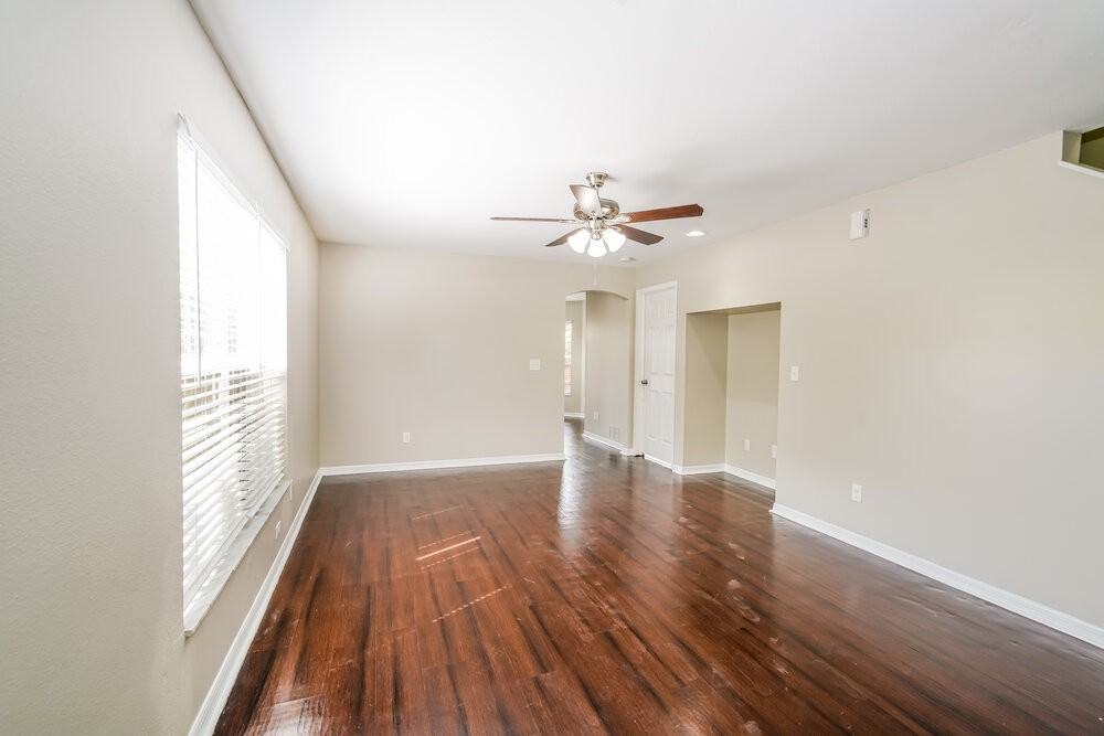6023 Sand Key Ln - Photo 4 of 17