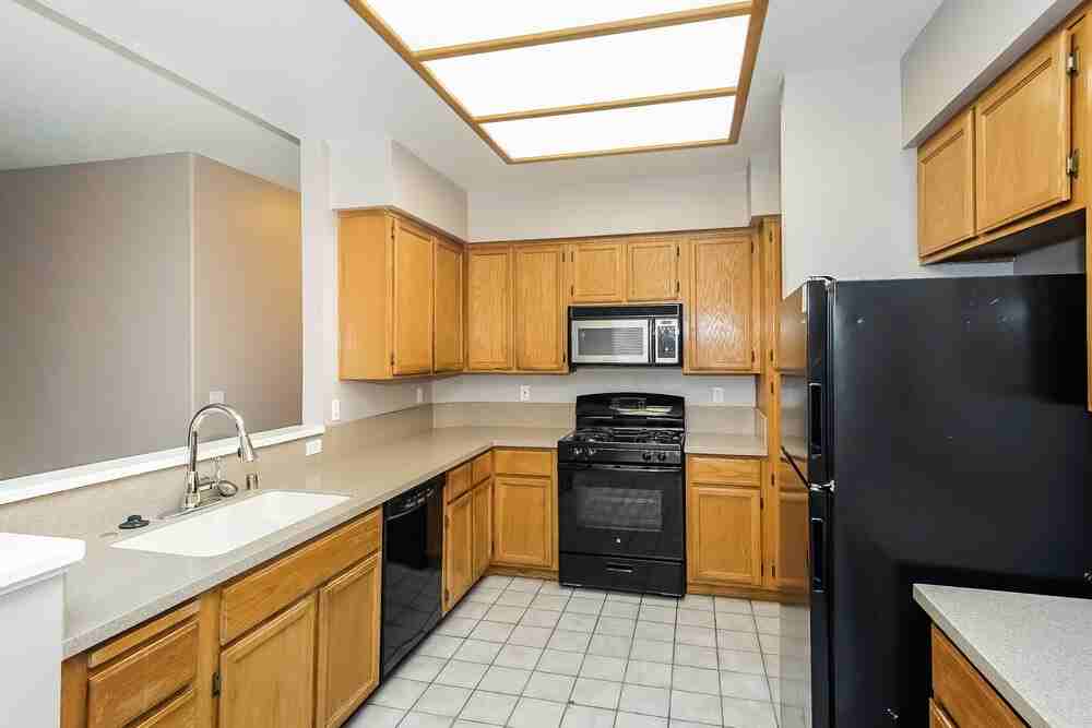 268 Sundial St - Photo 6 of 16