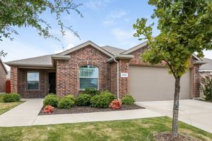 featured image of 2116 Meadow View Dr