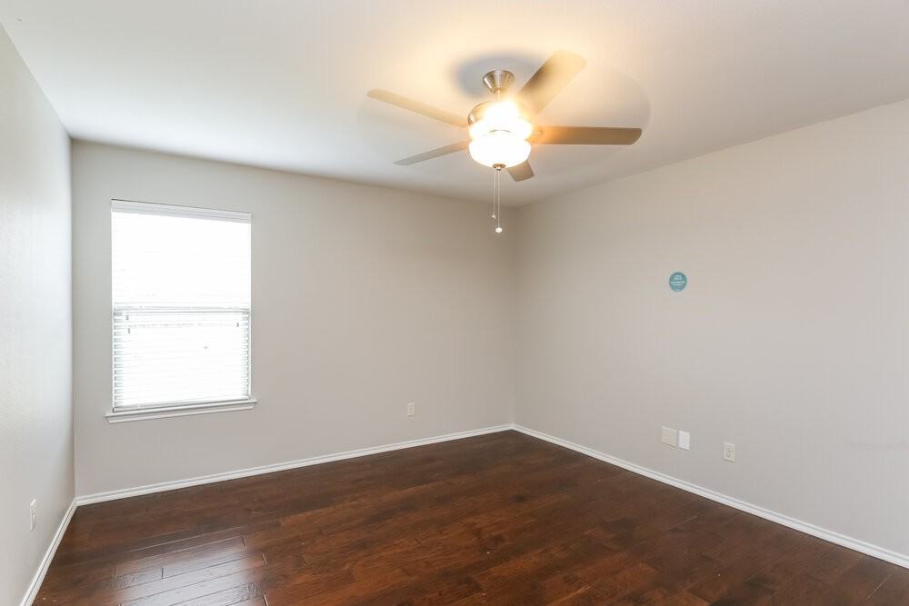 2116 Meadow View Dr - Photo 7 of 16