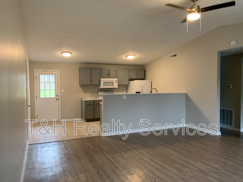 8705 Zephyr Dr - Photo 4 of 25