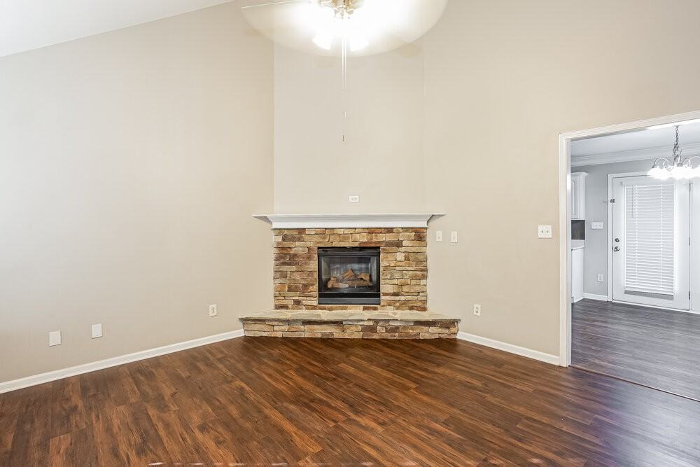 734 Ablow Dr - Photo 5 of 17
