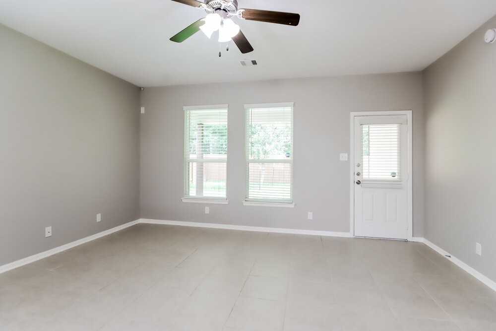 614 Companion Dr - Photo 4 of 19