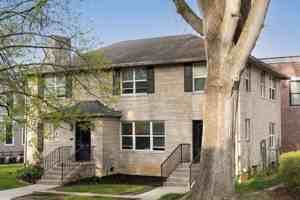 featured image of 606 S Fess Ave