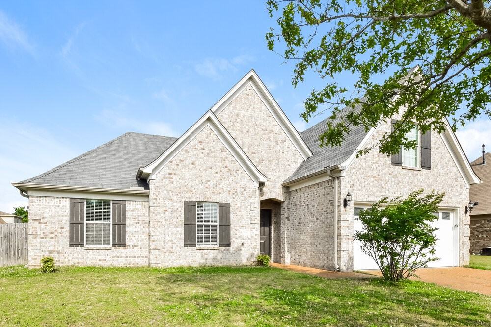 9069 Gavin Dr - Photo 4 of 17