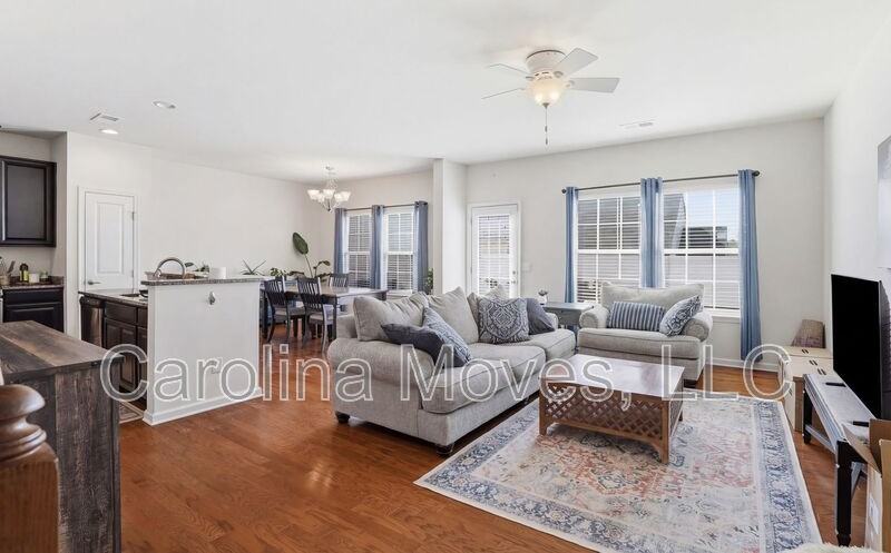 126 Middleby Way - Photo 4 of 24