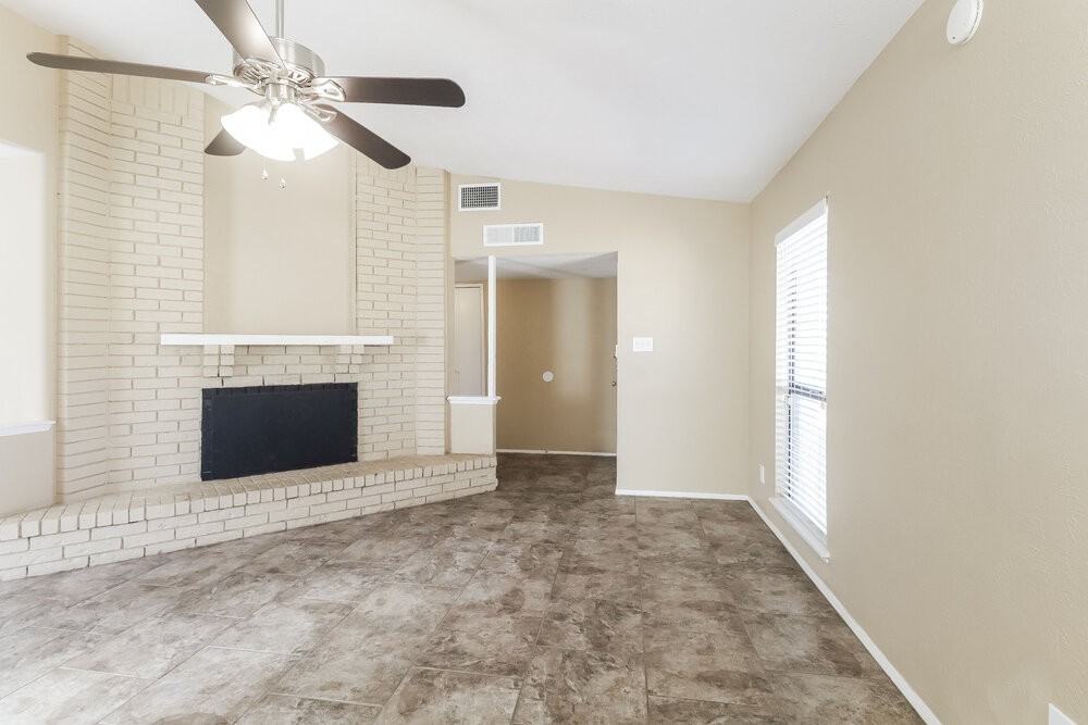 7522 Christie Ln - Photo 6 of 16