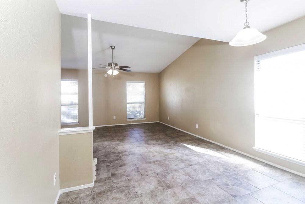 7522 Christie Ln - Photo 7 of 16