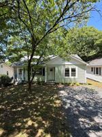 featured image of 528 Barrington Dr