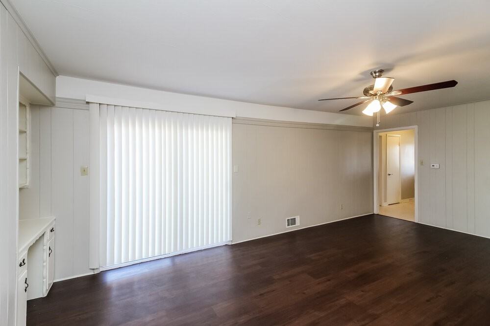 107 W Rio Grande St - Photo 5 of 15
