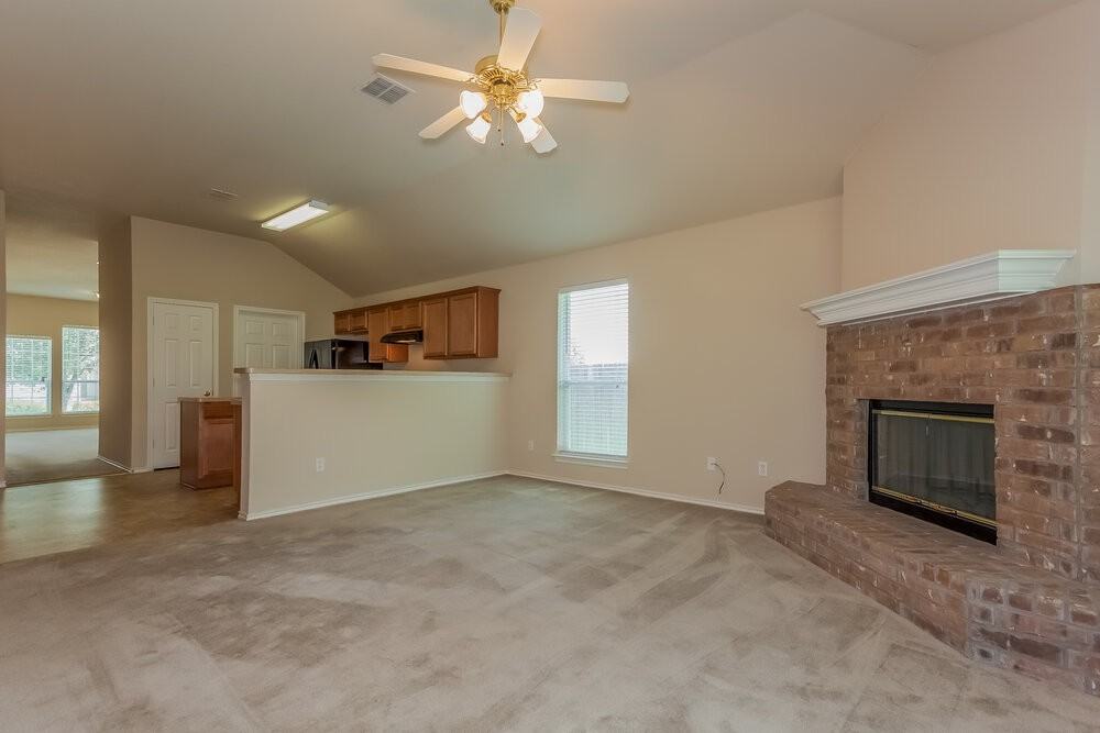 9268 Saint Martin Rd - Photo 5 of 23