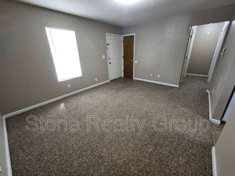 2474 E Clayton Dr - Photo 2 of 8