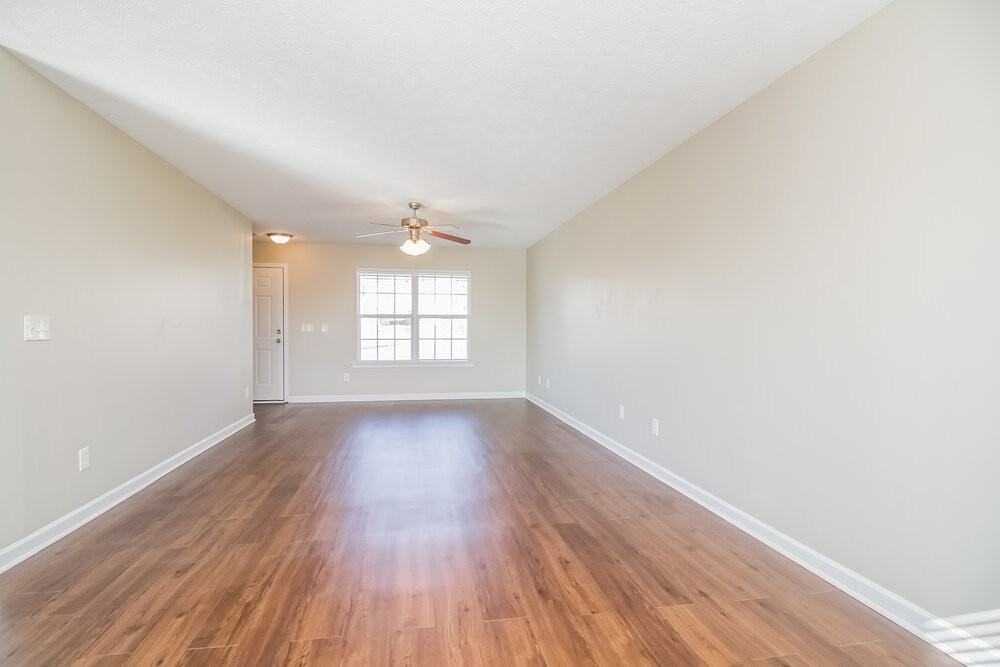 1057 Tammy Sue Ln - Photo 3 of 16