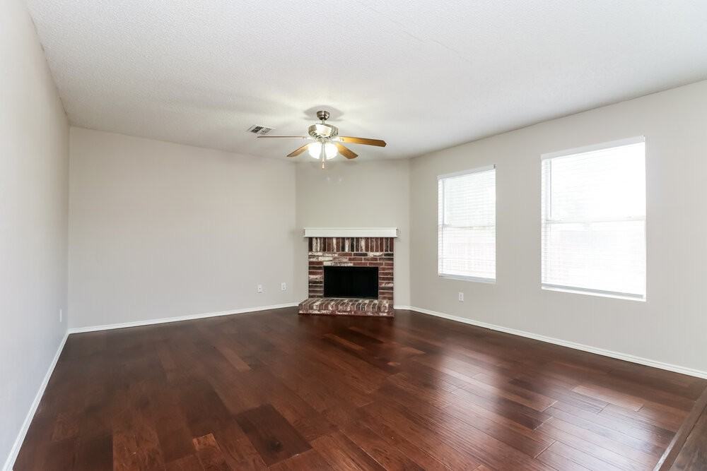 8750 Gray Fox Ct - Photo 4 of 17