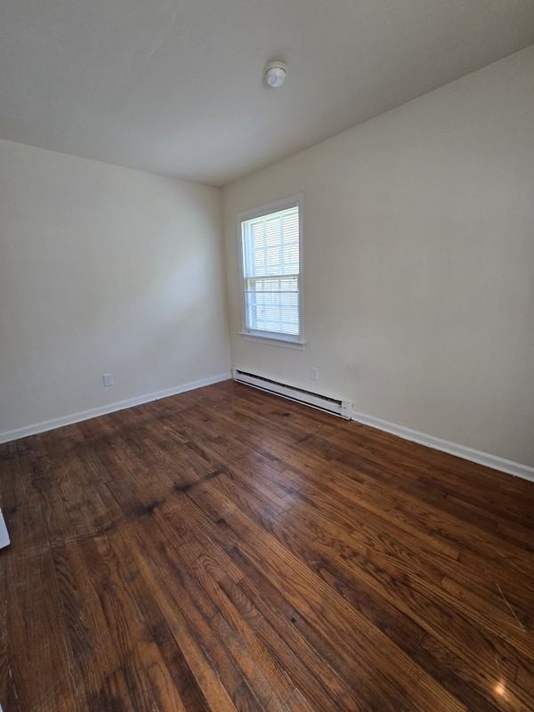 2423 Whitcomb St - Photo 5 of 9