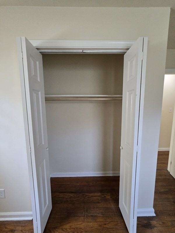 2423 Whitcomb St - Photo 6 of 9