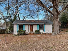 featured image of 46 Riverview Ct